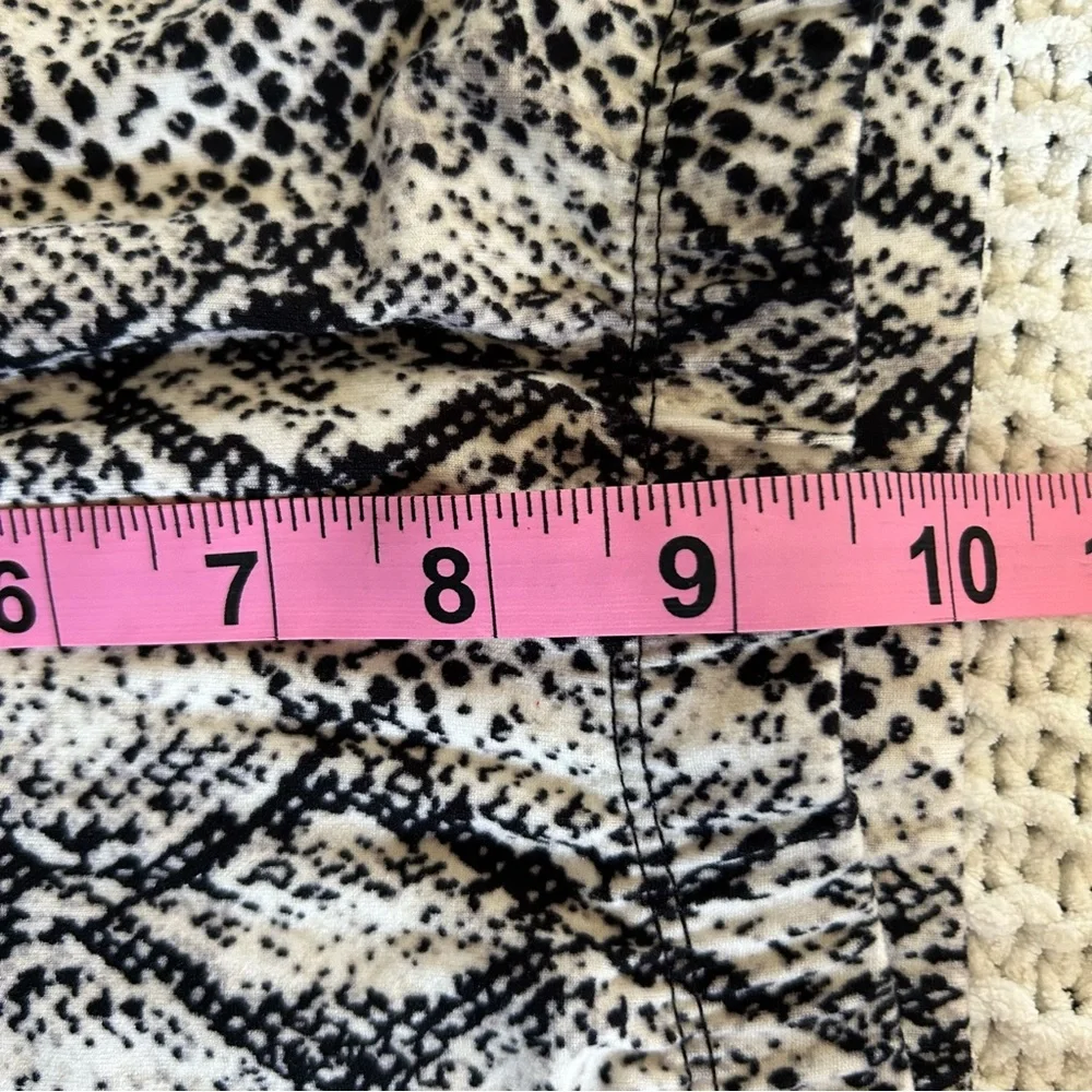 Color Alien Snake Print Bike Short - Picture 8 of 9